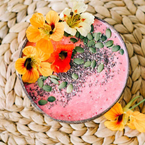 Natural Coconut Bowls with Wooden Tableware Spoons